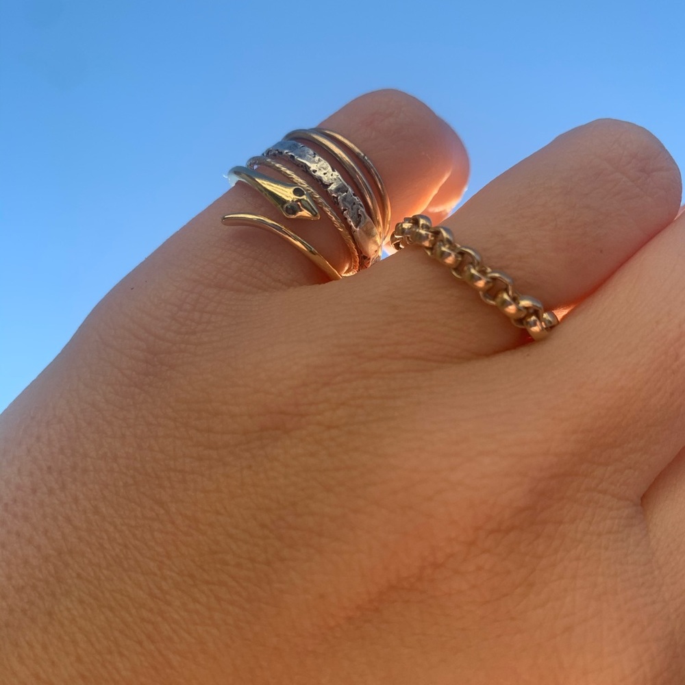 Gold snake ring - Picture 2 of 2